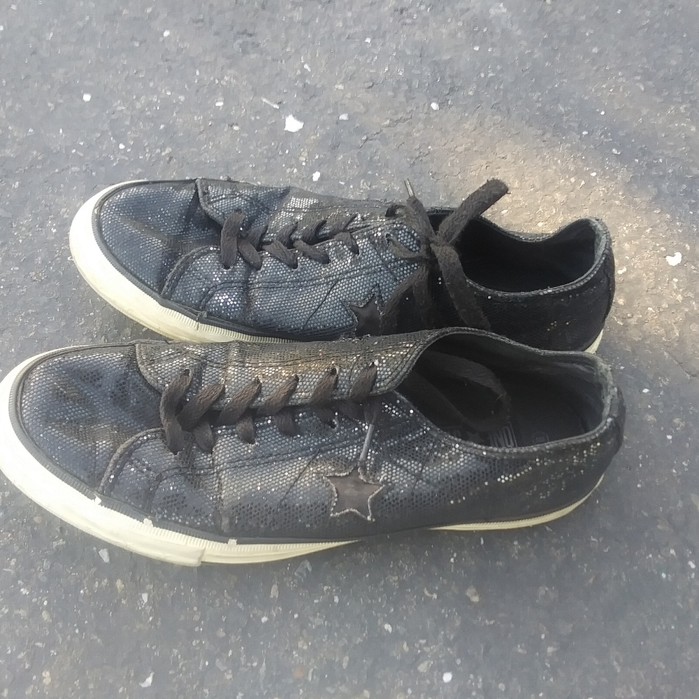 Used converse shoes